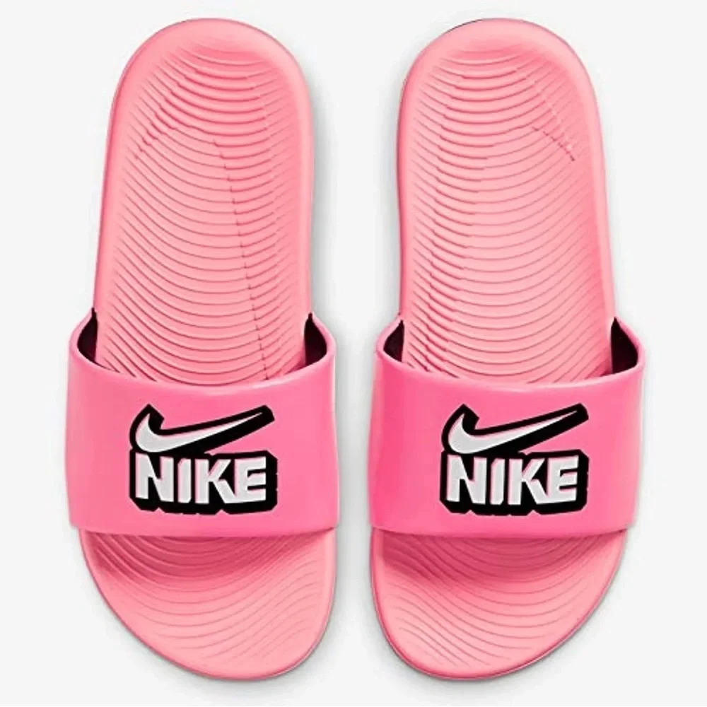 Sz 4y pink Nike slides